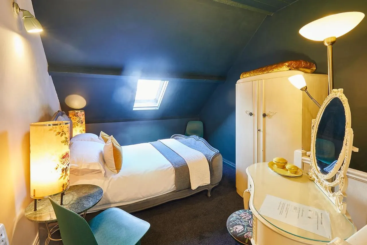 Host & Stay - Dotty'S Coastal Retreat 스테이츠